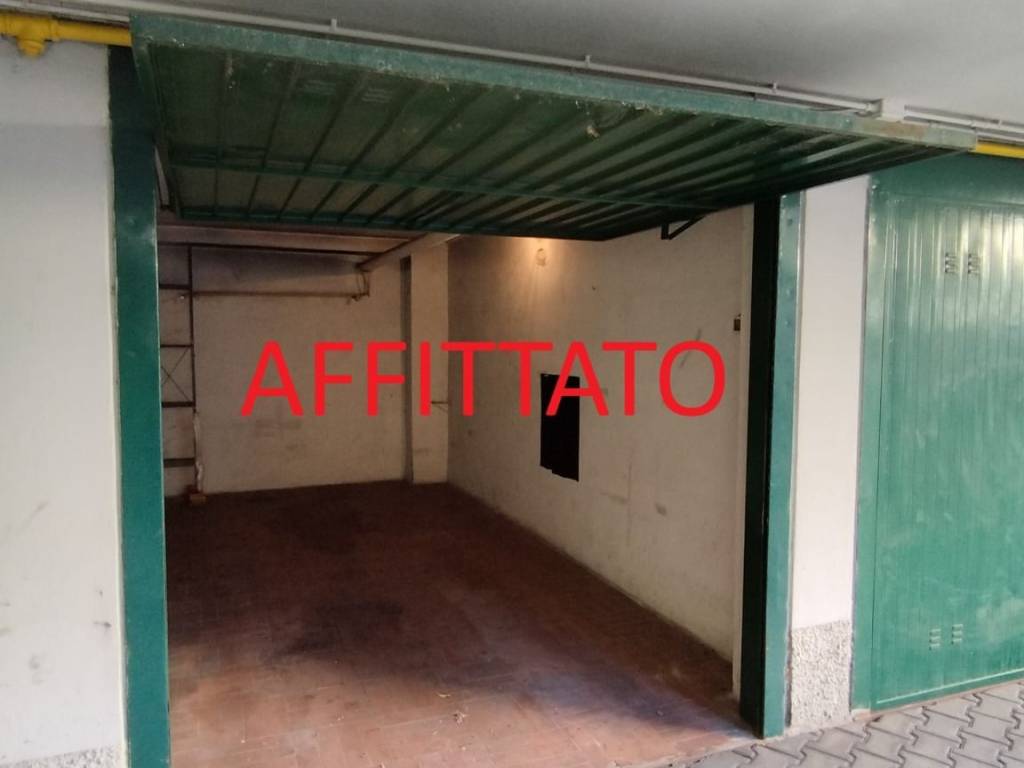 box auto in affitto a Milano in zona Città Studi