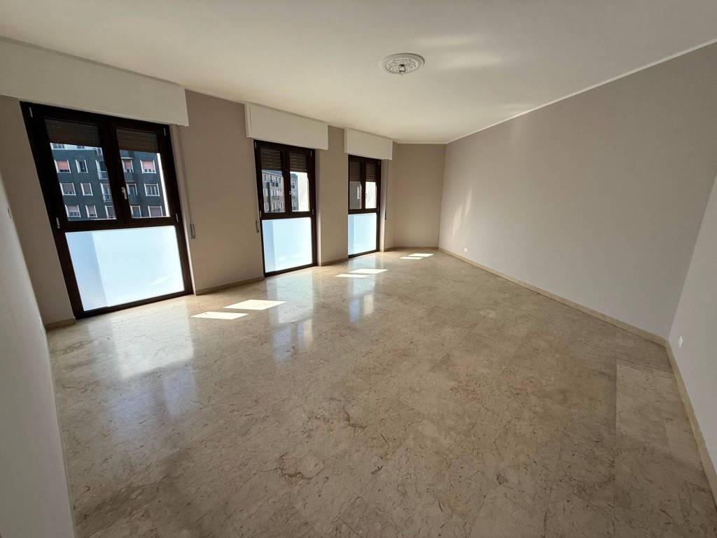 appartamento in affitto a Milano in zona Lorenteggio