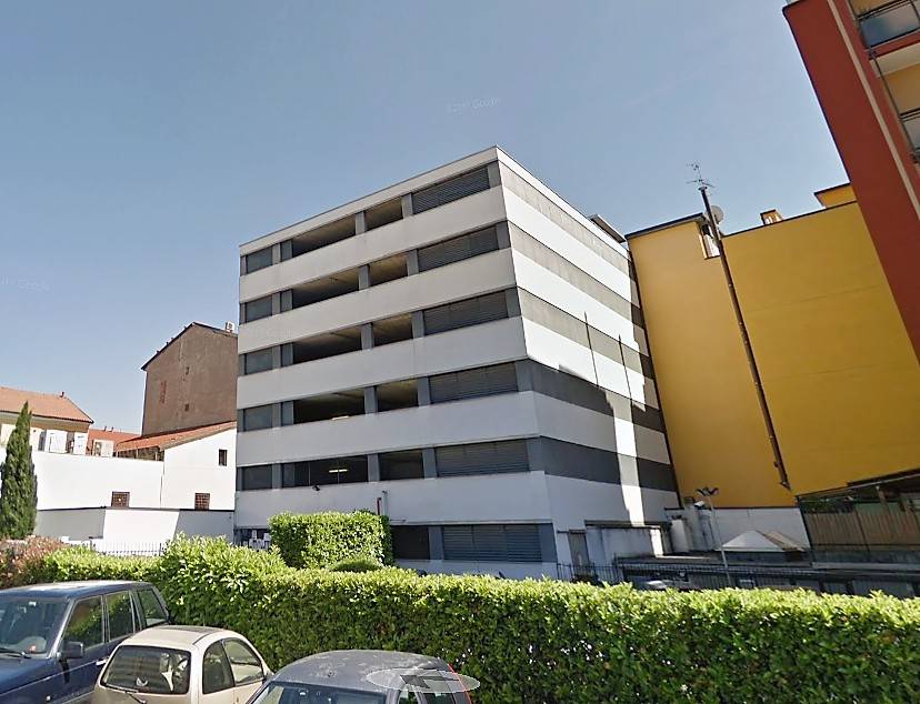 box auto in affitto a Milano in zona Porta Genova