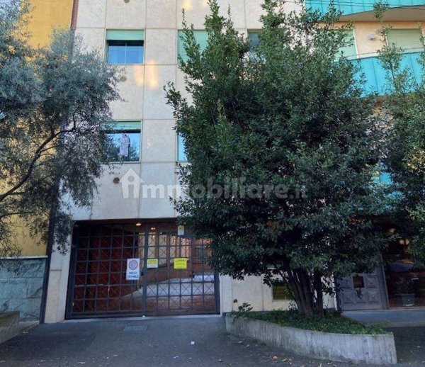 box auto in affitto a Milano