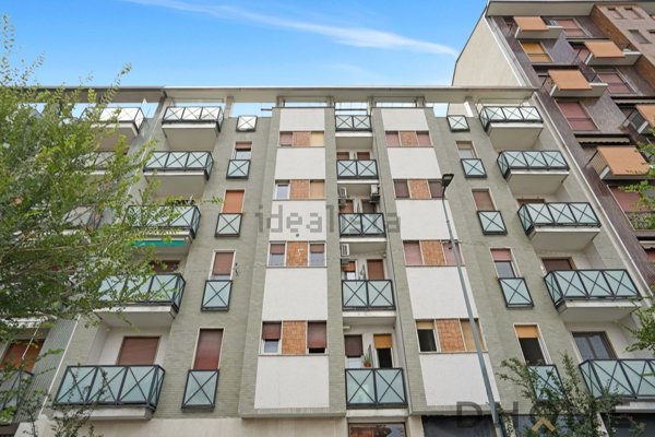appartamento in affitto a Milano in zona Famagosta