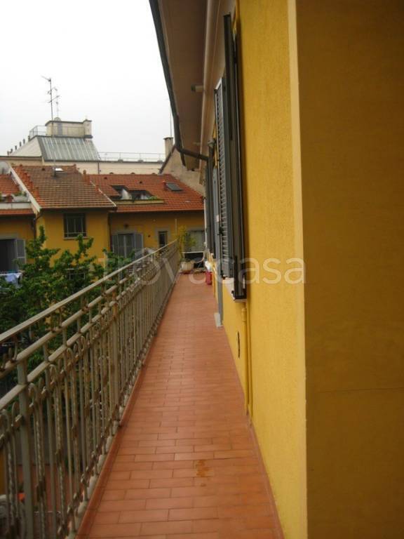 appartamento in affitto a Milano in zona De Angeli