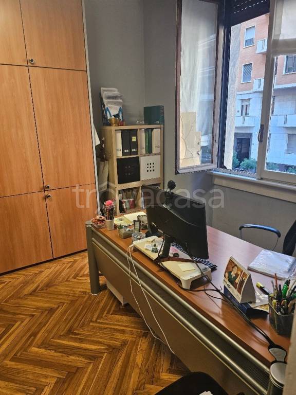 ufficio in affitto a Milano in zona Centro Direzionale