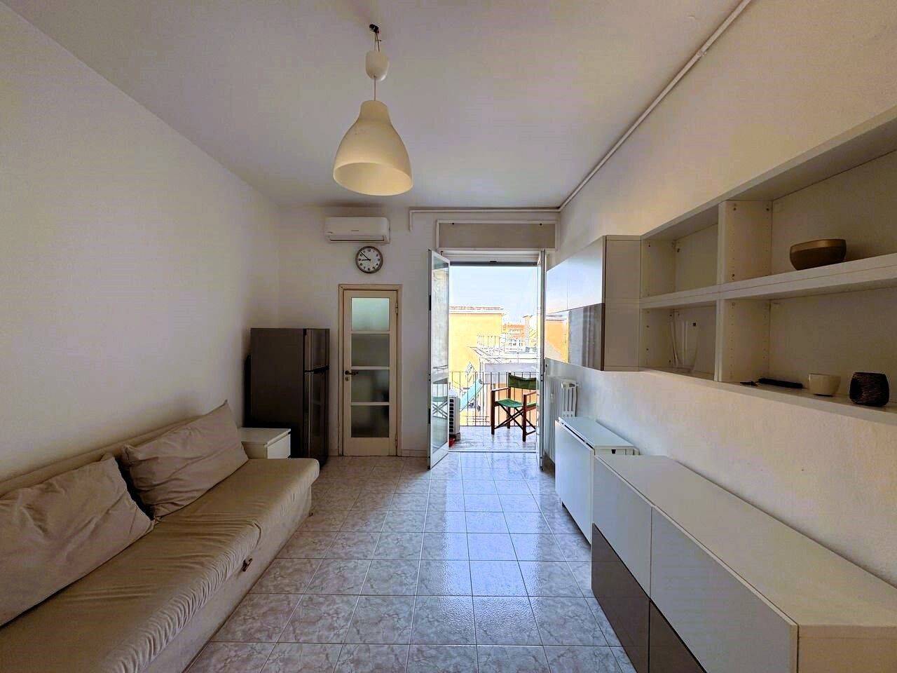 appartamento in affitto a Milano in zona Lorenteggio