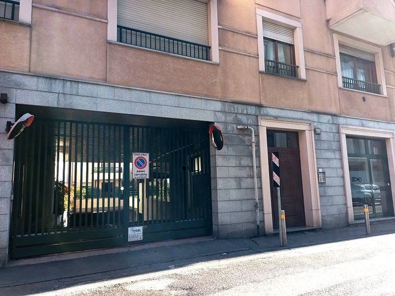 box auto in affitto a Milano in zona Affori