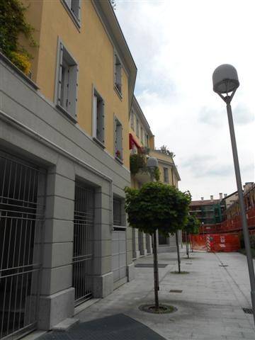 appartamento in affitto a Milano in zona Porta Genova