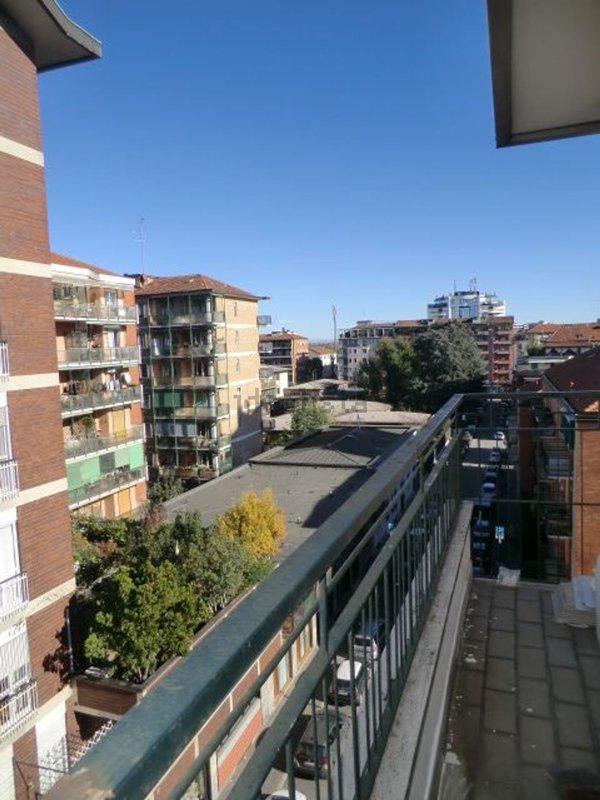 appartamento in affitto a Milano in zona Corsica