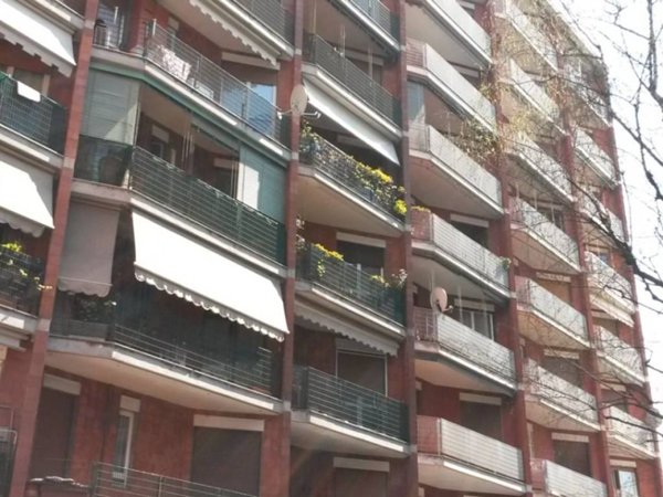 appartamento in affitto a Milano in zona Lorenteggio