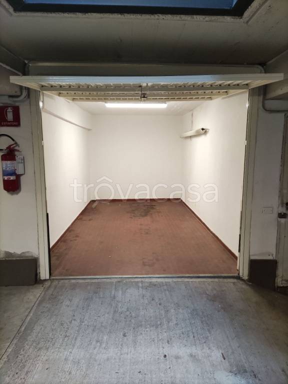 box auto in affitto a Milano in zona Porta Venezia