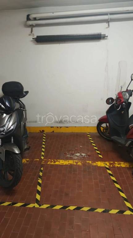 box auto in affitto a Milano in zona Casoretto