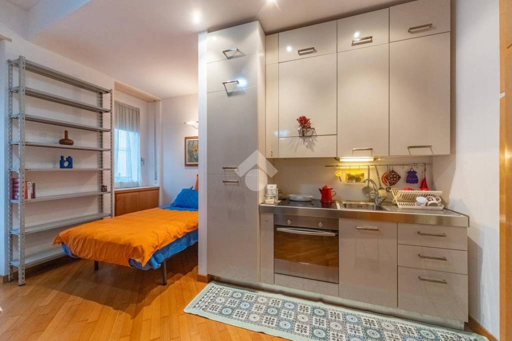 appartamento in affitto a Milano in zona Porta Nuova
