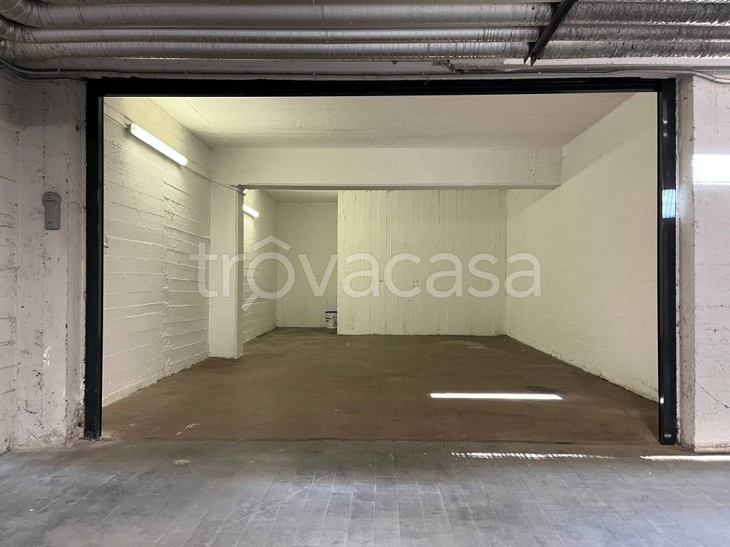 box auto in affitto a Milano in zona Porta Romana