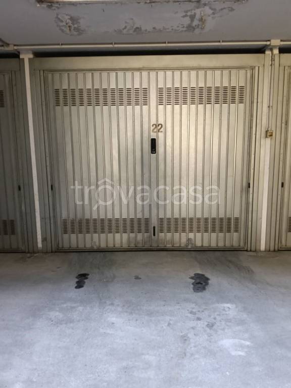 box auto in affitto a Milano in zona Casoretto