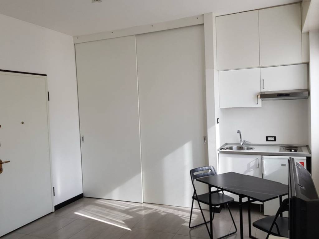 appartamento in affitto a Milano in zona Farini
