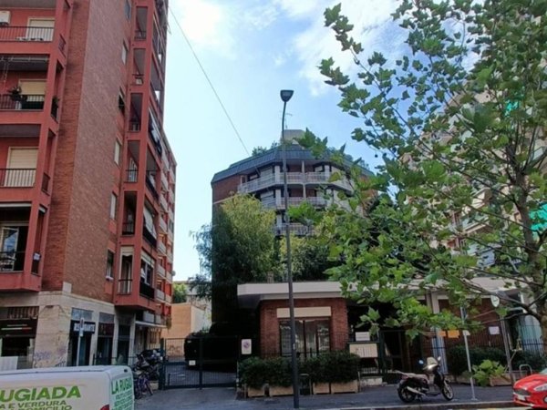appartamento in affitto a Milano in zona Lorenteggio