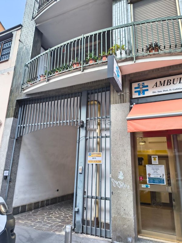 box auto in affitto a Milano in zona Calvairate