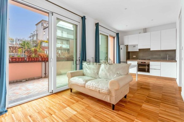 appartamento in affitto a Milano in zona Corsica