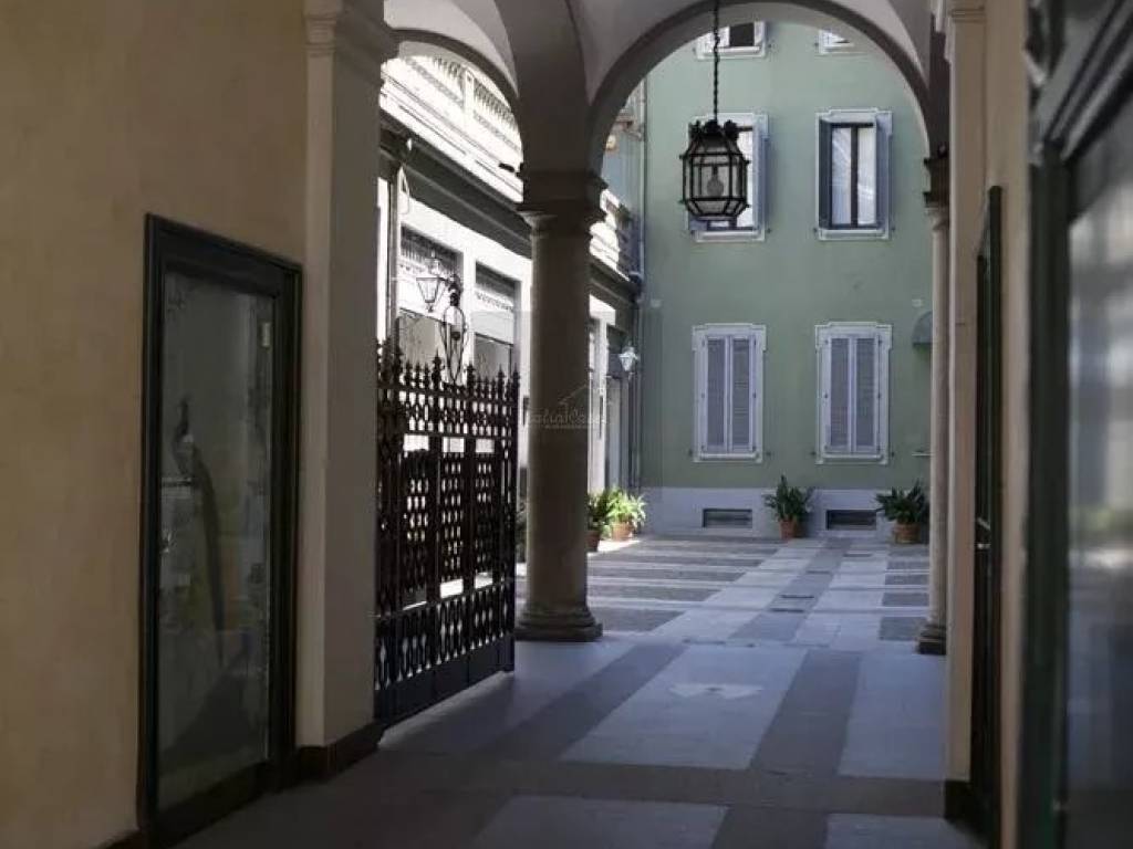 ufficio in affitto a Milano in zona Guastalla