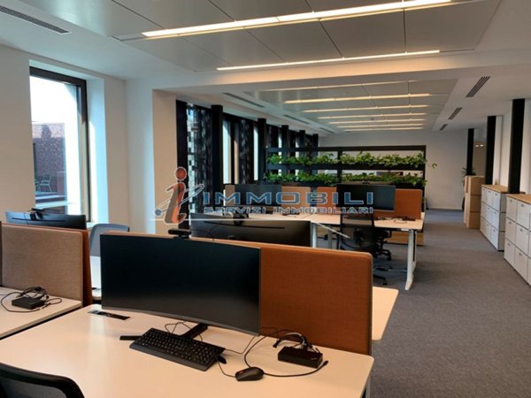 ufficio in affitto a Milano in zona Sant'Ambrogio