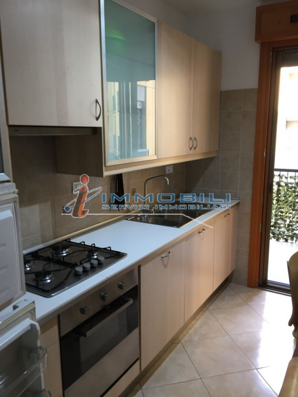 appartamento in affitto a Milano in zona Famagosta
