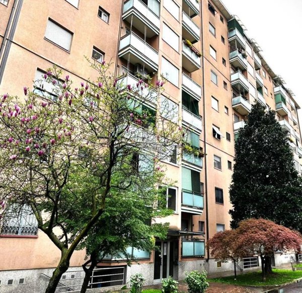appartamento in affitto a Milano in zona Gallaratese