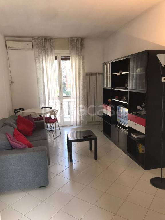 appartamento in affitto a Milano in zona Lorenteggio