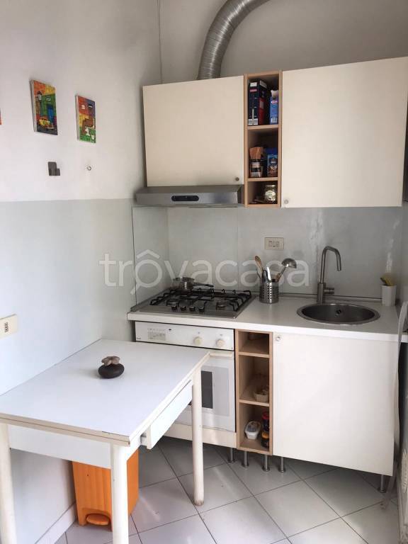 appartamento in affitto a Milano in zona Lorenteggio