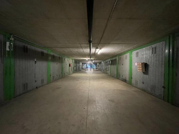 box auto in affitto a Milano in zona Niguarda