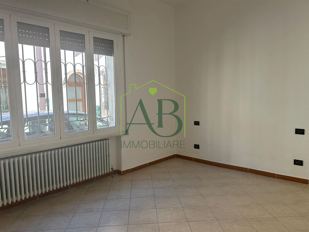 box auto in affitto a Milano in zona Isola