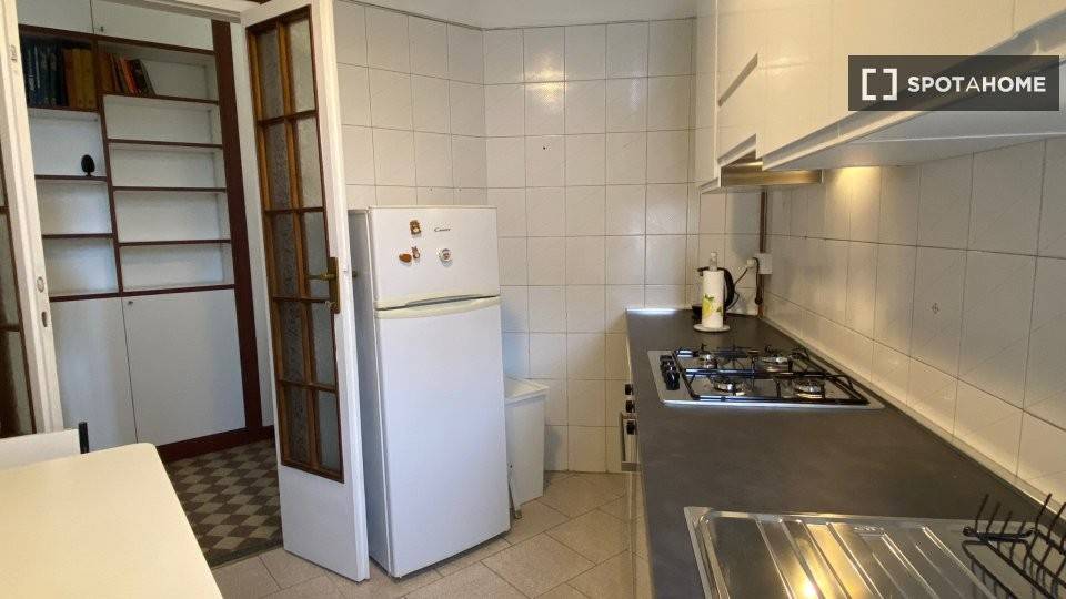 appartamento in affitto a Milano in zona Famagosta