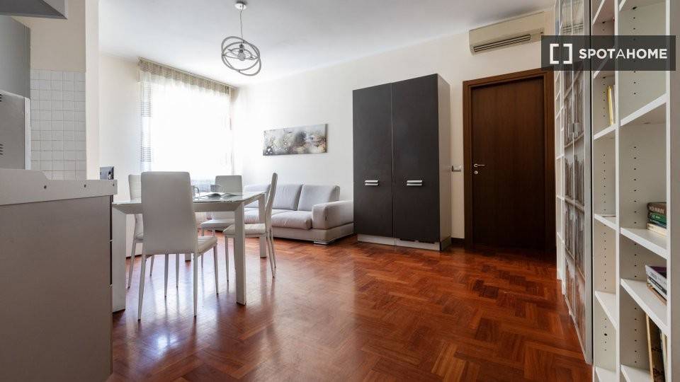 appartamento in affitto a Milano in zona Corsica