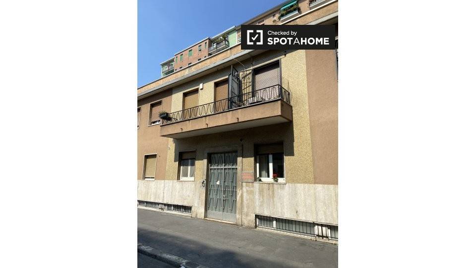 appartamento in affitto a Milano in zona Lorenteggio