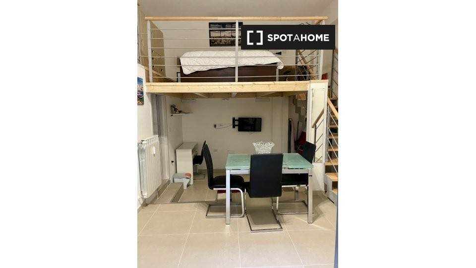 appartamento in affitto a Milano in zona Porta Ticinese