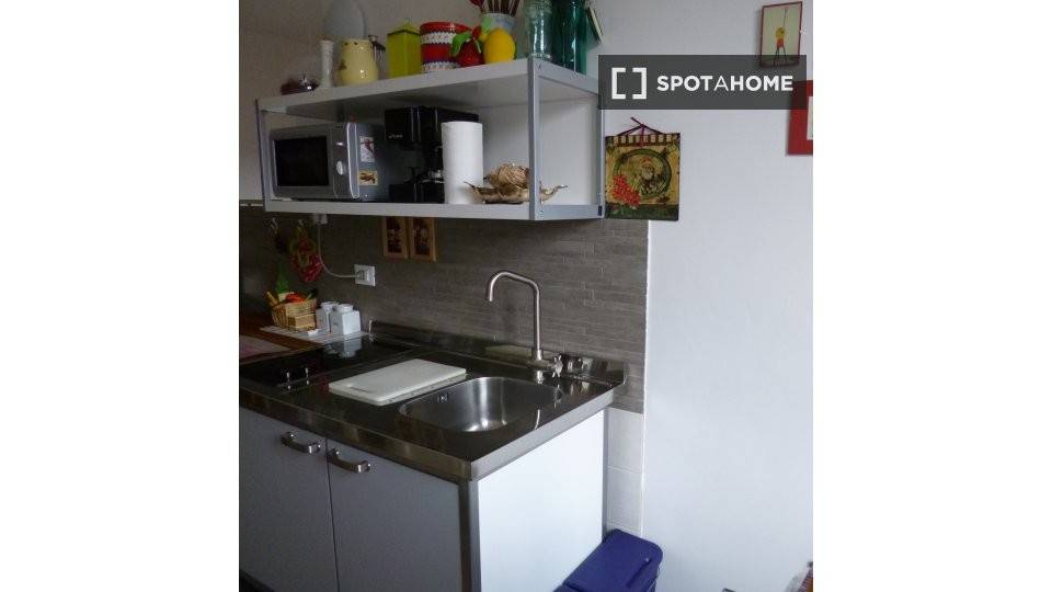 appartamento in affitto a Milano in zona Stadera