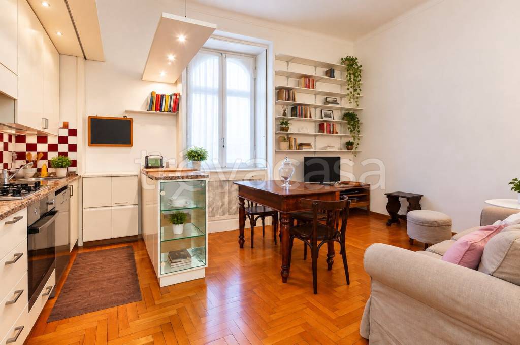 appartamento in affitto a Milano in zona De Angeli