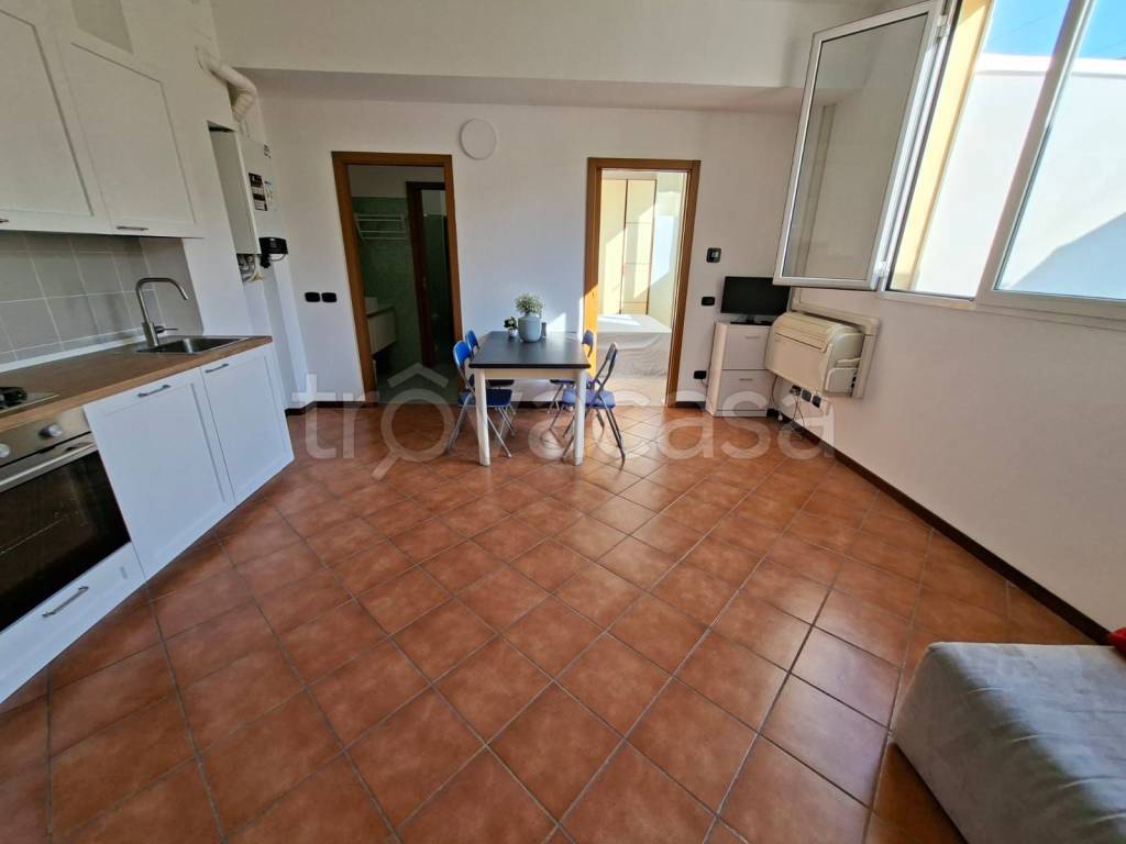 appartamento in affitto a Milano in zona Vigentino