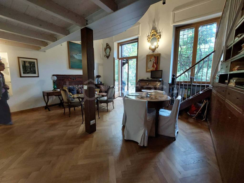 appartamento in affitto a Milano in zona Sant'Ambrogio