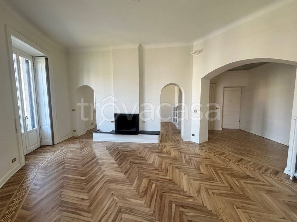 appartamento in affitto a Milano in zona Cadorna