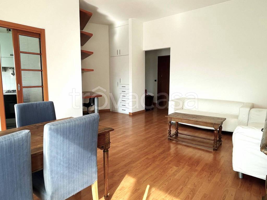 appartamento in affitto a Milano in zona Sant'Ambrogio