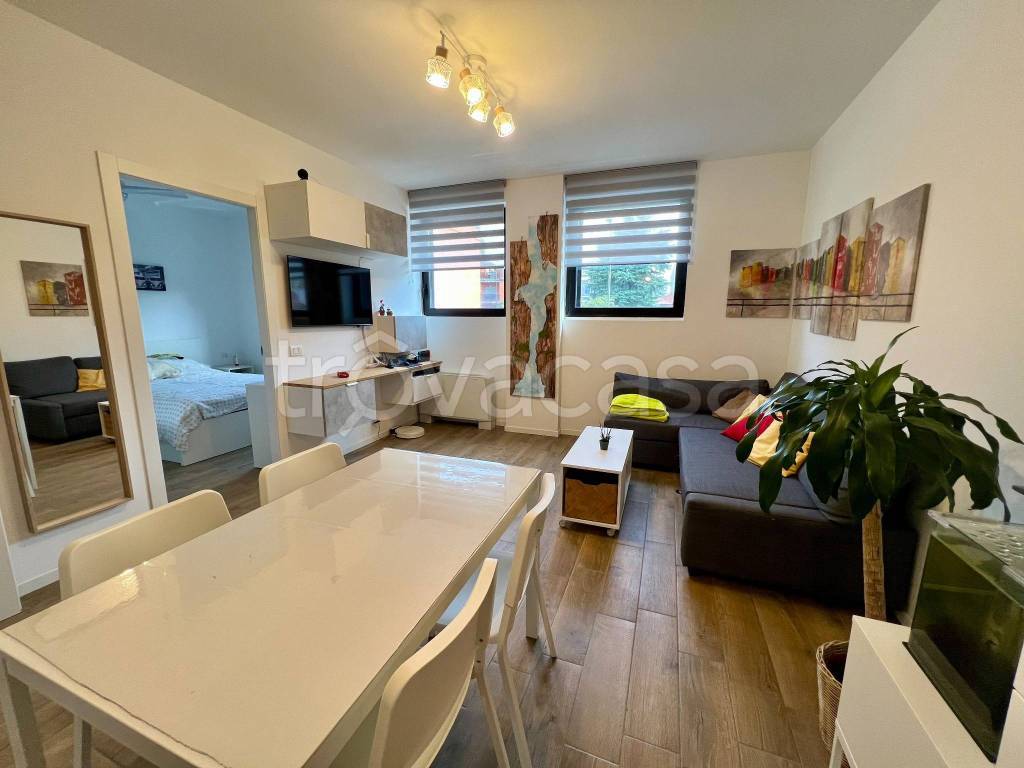 appartamento in affitto a Milano in zona Vigentino