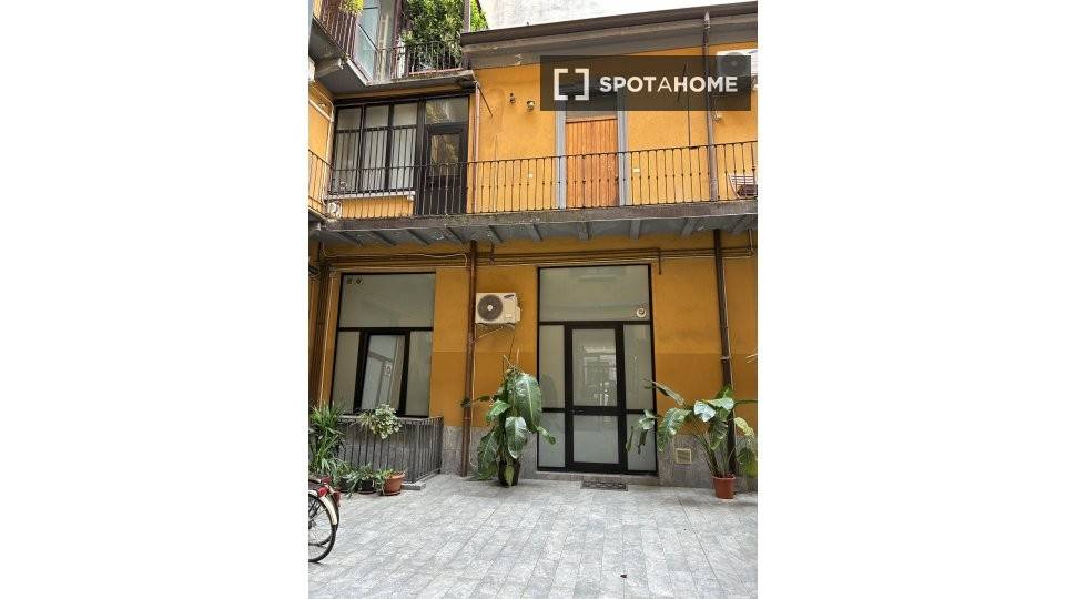 appartamento in affitto a Milano in zona Guastalla