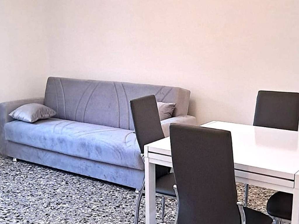 appartamento in affitto a Milano in zona Lorenteggio