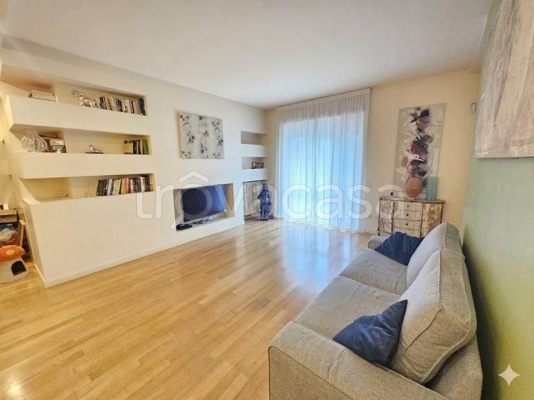 appartamento in affitto a Milano in zona Bande Nere