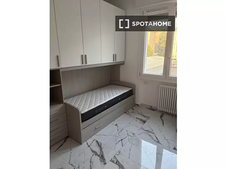 appartamento in affitto a Milano in zona Lorenteggio