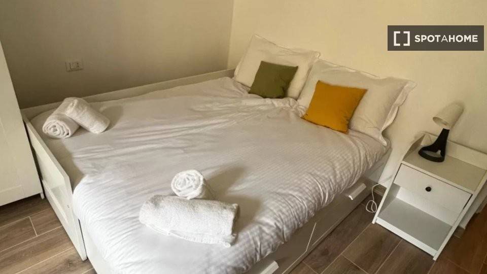appartamento in affitto a Milano in zona Porta Volta