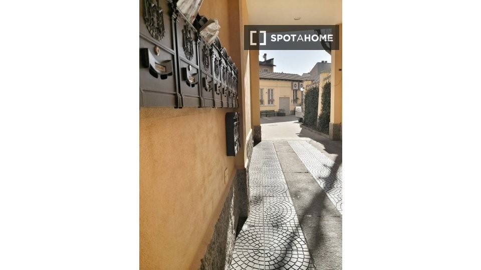 appartamento in affitto a Milano in zona Piazzale Lodi