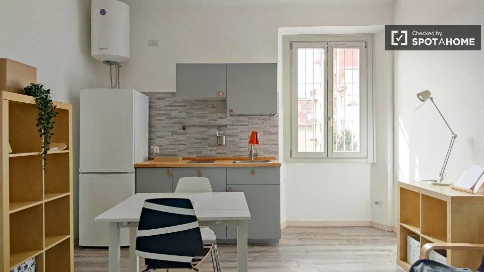 appartamento in affitto a Milano in zona Vigentino
