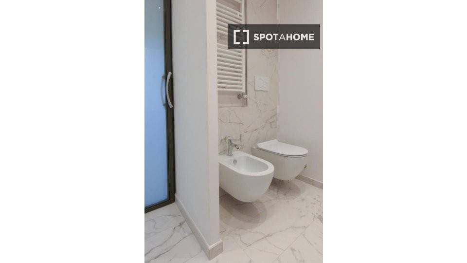 appartamento in affitto a Milano in zona XXII Marzo