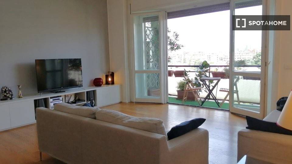 appartamento in affitto a Milano in zona De Angeli