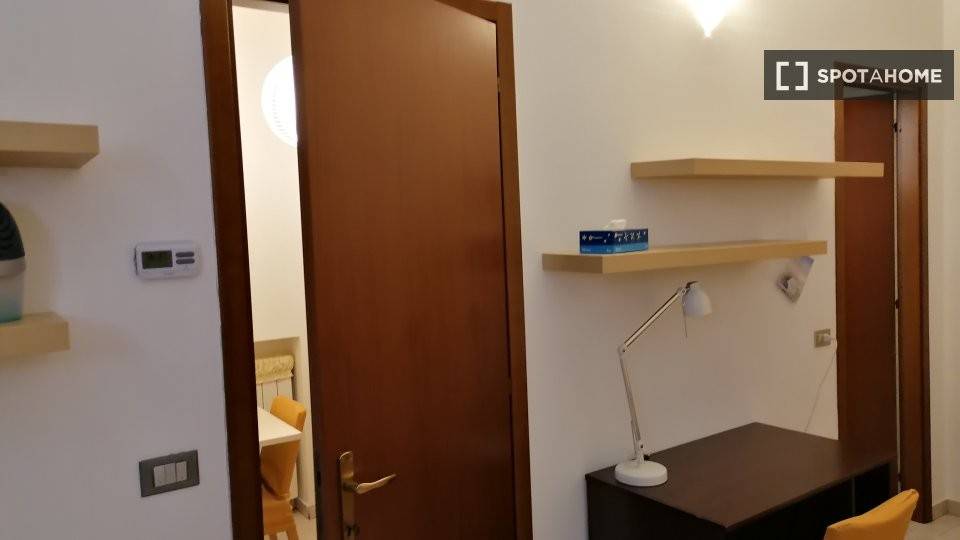 appartamento in affitto a Milano in zona Rembrandt